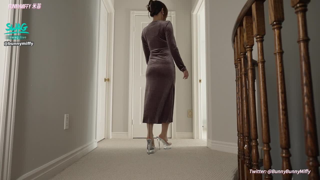 寂寞少婦房主勾引裝修師傅狂操噴水數次  bunnymiffy米菲兔onlyfans